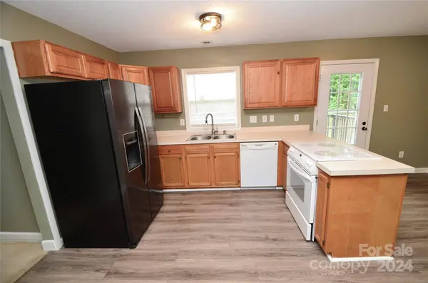 2405 Bayleigh DR, Vale, NC 28168