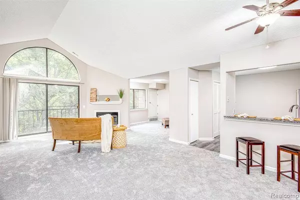 26729 W CARNEGIE PARK Drive, Southfield, MI 48034