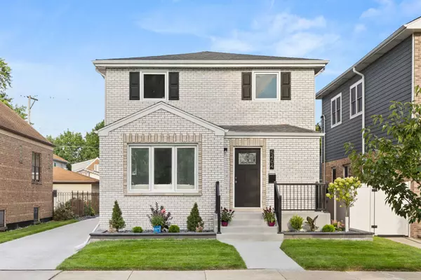 5404 S Mobile Avenue, Chicago, IL 60638