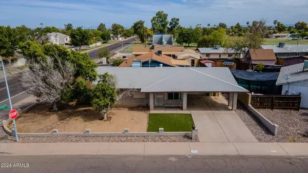 4652 W MISSION Lane, Glendale, AZ 85302