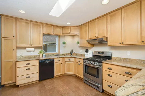 10900 Toledo AVE S, Bloomington, MN 55437