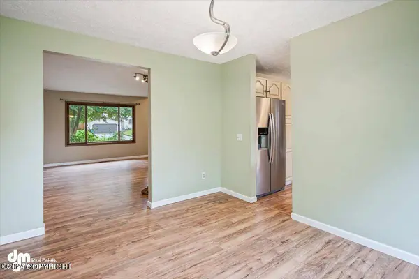 7320 Bulen DR, Anchorage, AK 99507