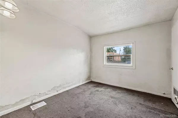 1023 Grove ST, Denver, CO 80204