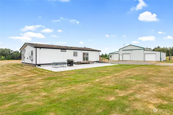 7168 W 40th DR, Ferndale, WA 98248