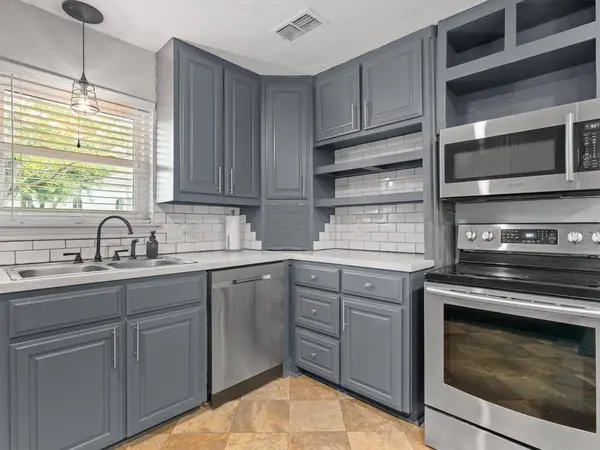 400 Sherman Street, Tioga, TX 76271