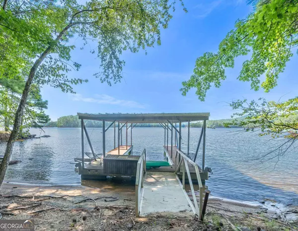 31 Cardinal RD SE, White, GA 30184