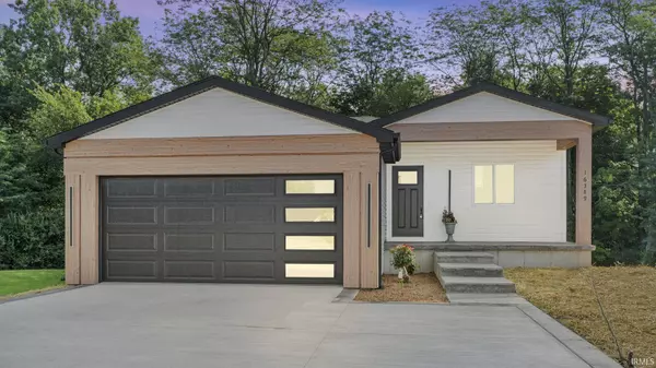 16389 Hawk Ridge Court, Harlan, IN 46743