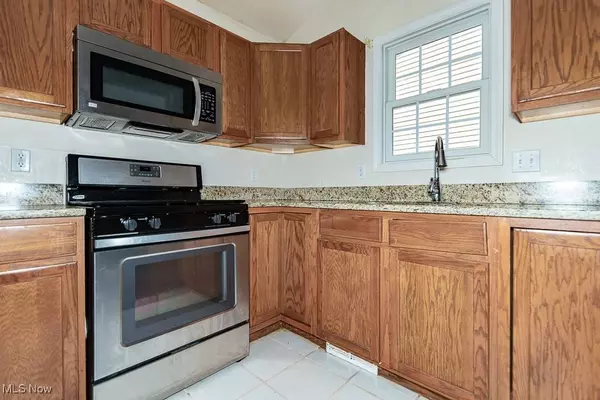 3932 Dugans Landing DR, Perry, OH 44081