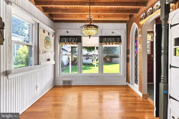 7 N 30TH ST, Camp Hill, PA 17011