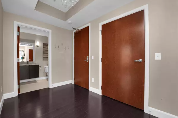 845 N High Street 305, Columbus, OH 43215