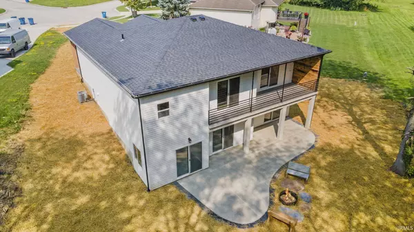 16389 Hawk Ridge Court, Harlan, IN 46743