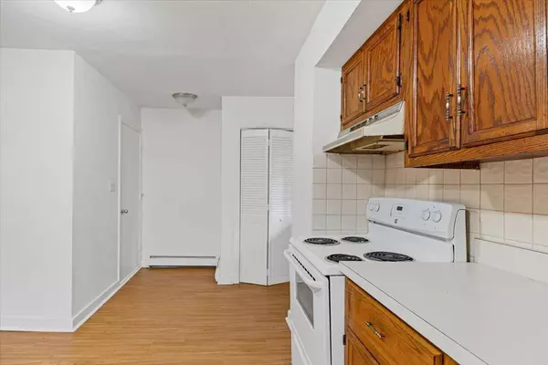 188 Oak ST, Lewiston, ME 04240