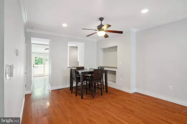 219 DAWSON ST, Philadelphia, PA 19128