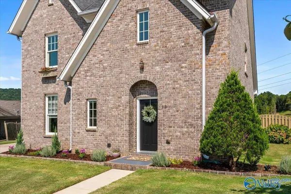 13 Wescott Hill Way SE, Gurley, AL 35748