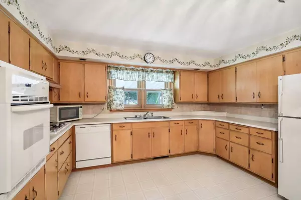 5608 Maldwyn Lane, Madison, WI 53716