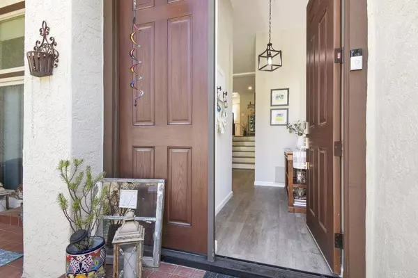 6772 Caminito Del Greco, San Diego, CA 92120