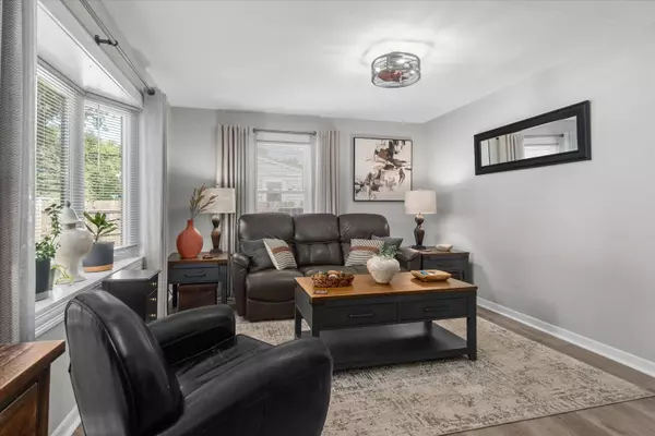 312 S Calhoun ST, Aurora, IL 60505