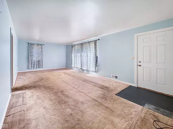 1612 S Highland DR, Franklin, IN 46131