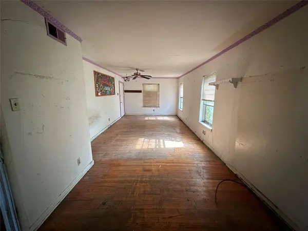 2409 Barnes Bridge Road, Dallas, TX 75228