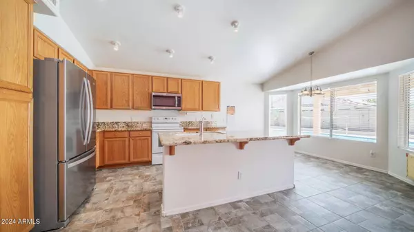 7251 W LOS GATOS Drive, Glendale, AZ 85310