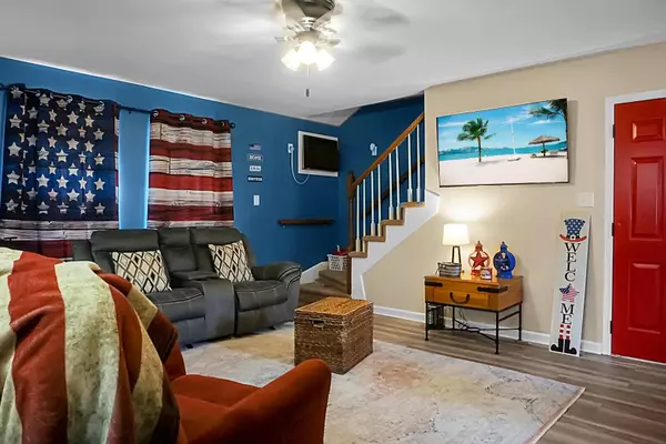 112 King St, Summerville, SC 29483