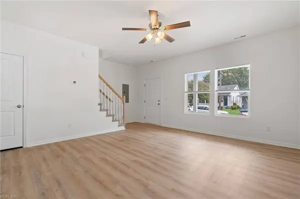 3233 Verdun AVE, Norfolk, VA 23509