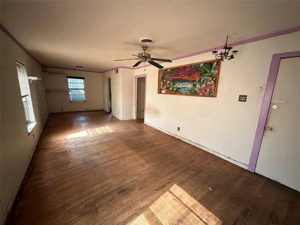 2409 Barnes Bridge Road, Dallas, TX 75228