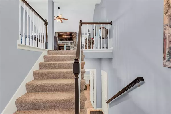 14888 S Summit ST, Olathe, KS 66062