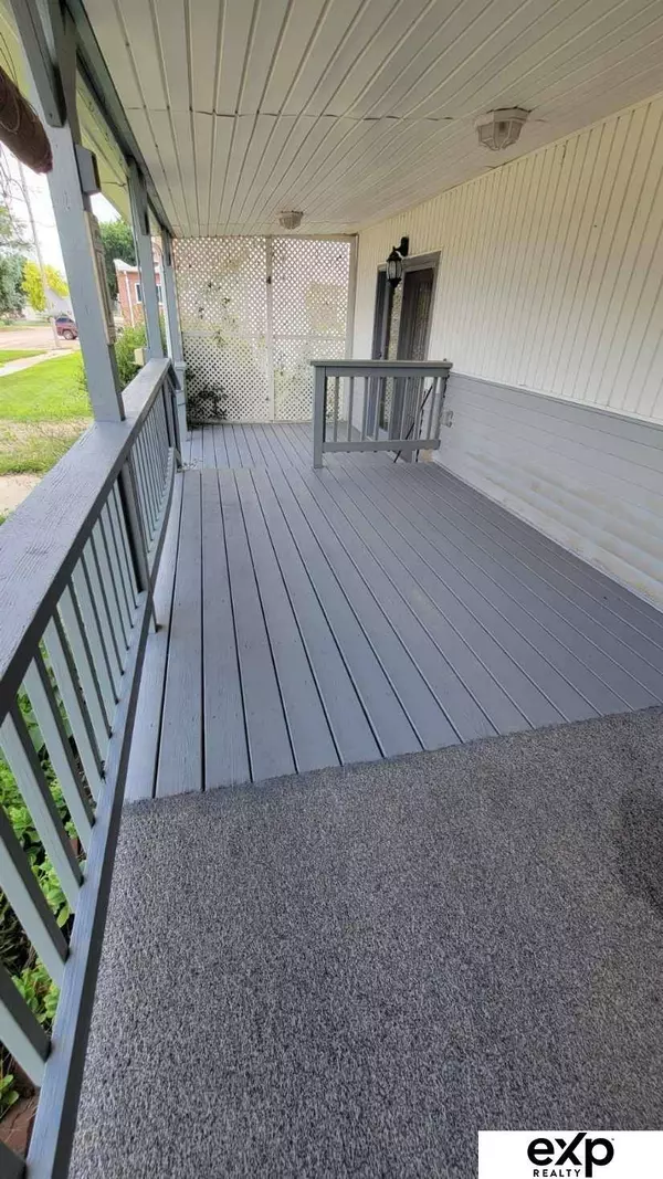 506 E Cedar Street, Big Springs, NE 69122