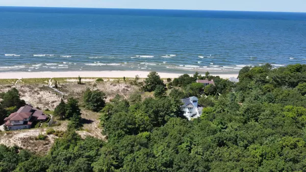 VL Wilderness Trail, Grand Haven, MI 49417