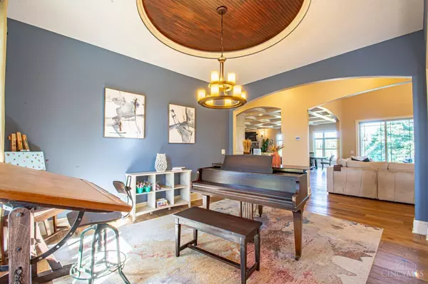 1412 Hemingway Dr, Waynesville, OH 45068