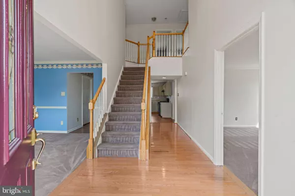 9 LEXINGTON PARK RD, Sicklerville, NJ 08081