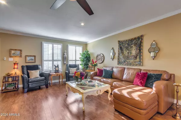 5889 E THOMAS Road, Scottsdale, AZ 85251