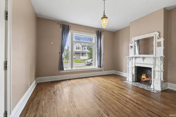 2402 S Harrison Street, Fort Wayne, IN 46807-1316