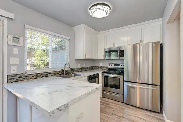 8908 Lanier WAY #B, Sacramento, CA 95826