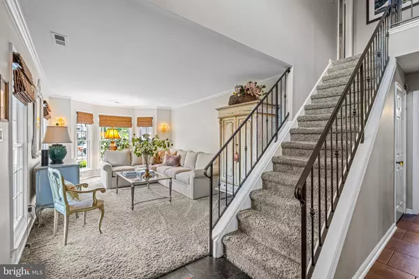 48 SANDHURST DR, Mount Laurel, NJ 08054