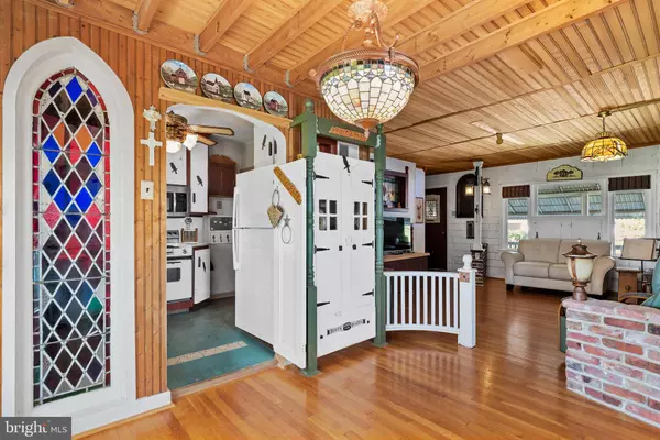 7 N 30TH ST, Camp Hill, PA 17011