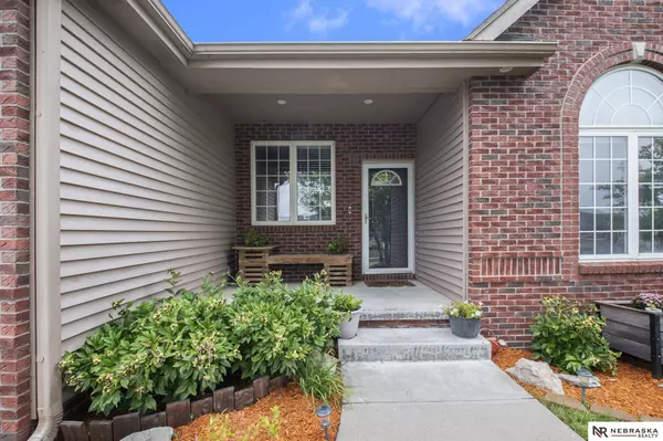 16504 Heather Street, Omaha, NE 68136