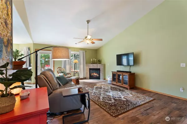 47 NE Mulberry CT, College Place, WA 99324