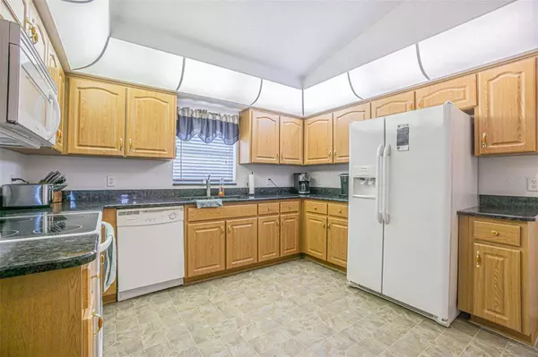 10101 LANDMARK DR, Hudson, FL 34667