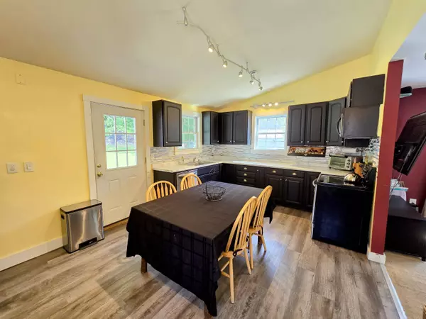 72 West ST, Proctor, VT 05765