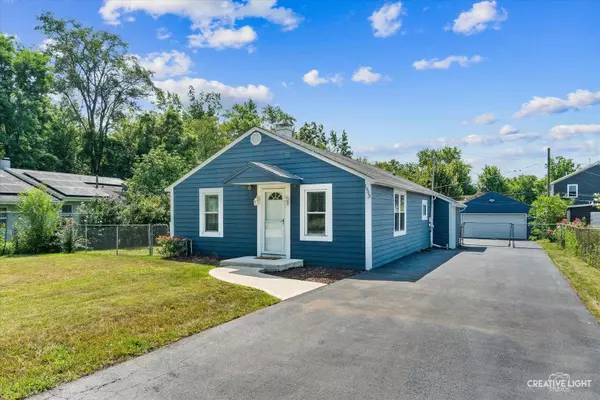 1443 Wermes AVE, Aurora, IL 60505