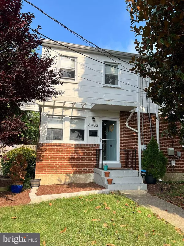 6902 UNIVERSITY DR, Alexandria, VA 22307