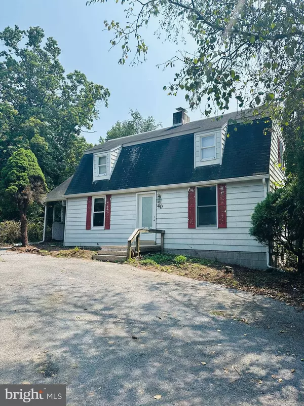 40 BRIARDALE RD, Dauphin, PA 17018