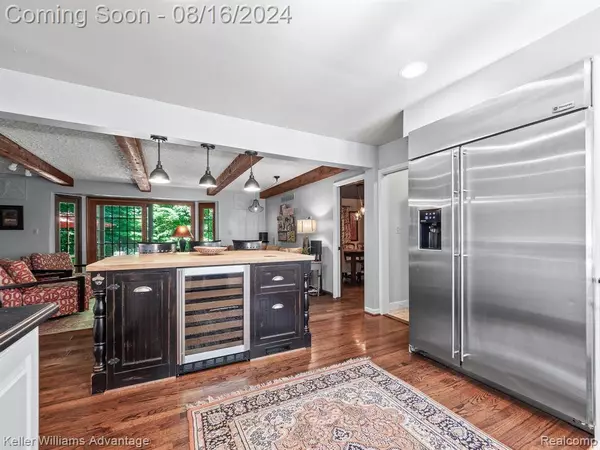 21603 Beauford Lane, Northville, MI 48167