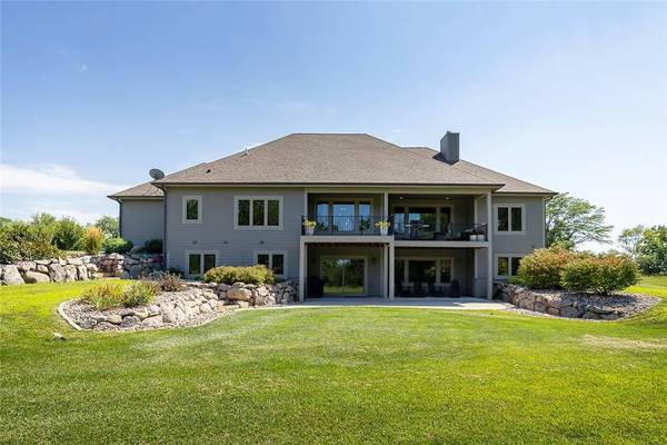 10455 NW Beaver Drive, Johnston, IA 50131