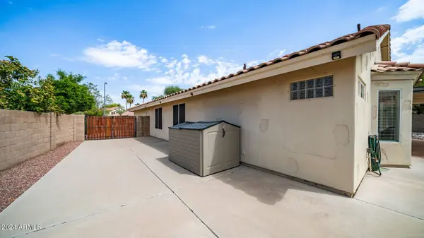 7251 W LOS GATOS Drive, Glendale, AZ 85310