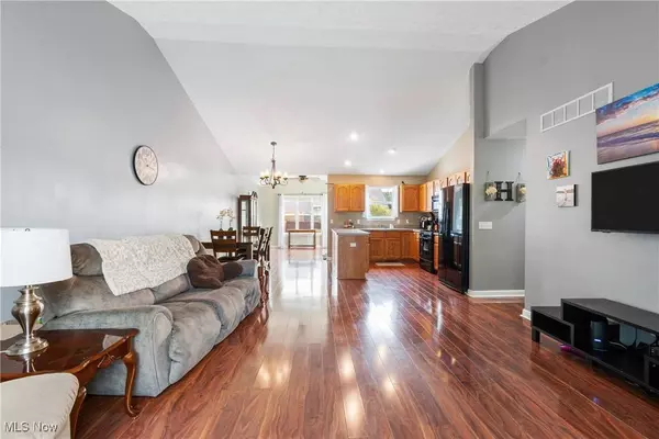 6299 Greenview TRL, North Ridgeville, OH 44039