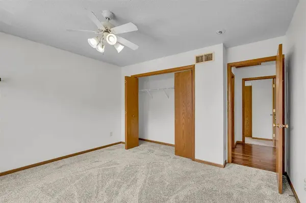 2521 Catskill Ct, Iowa City, IA 52245