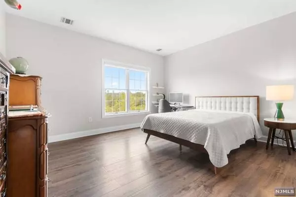 3410 Windsor Park CT # 3410, Englewood, NJ 07631